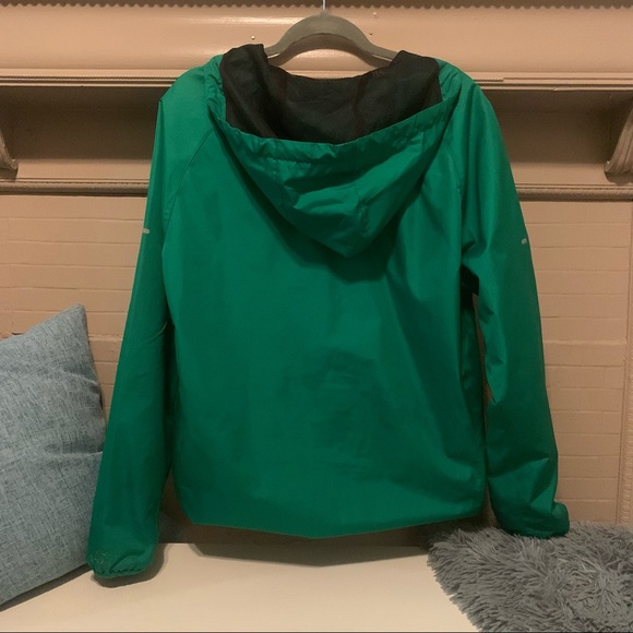 Mens Fit Kelly Green Windbreaker Raincoat - Picture 2 of 4